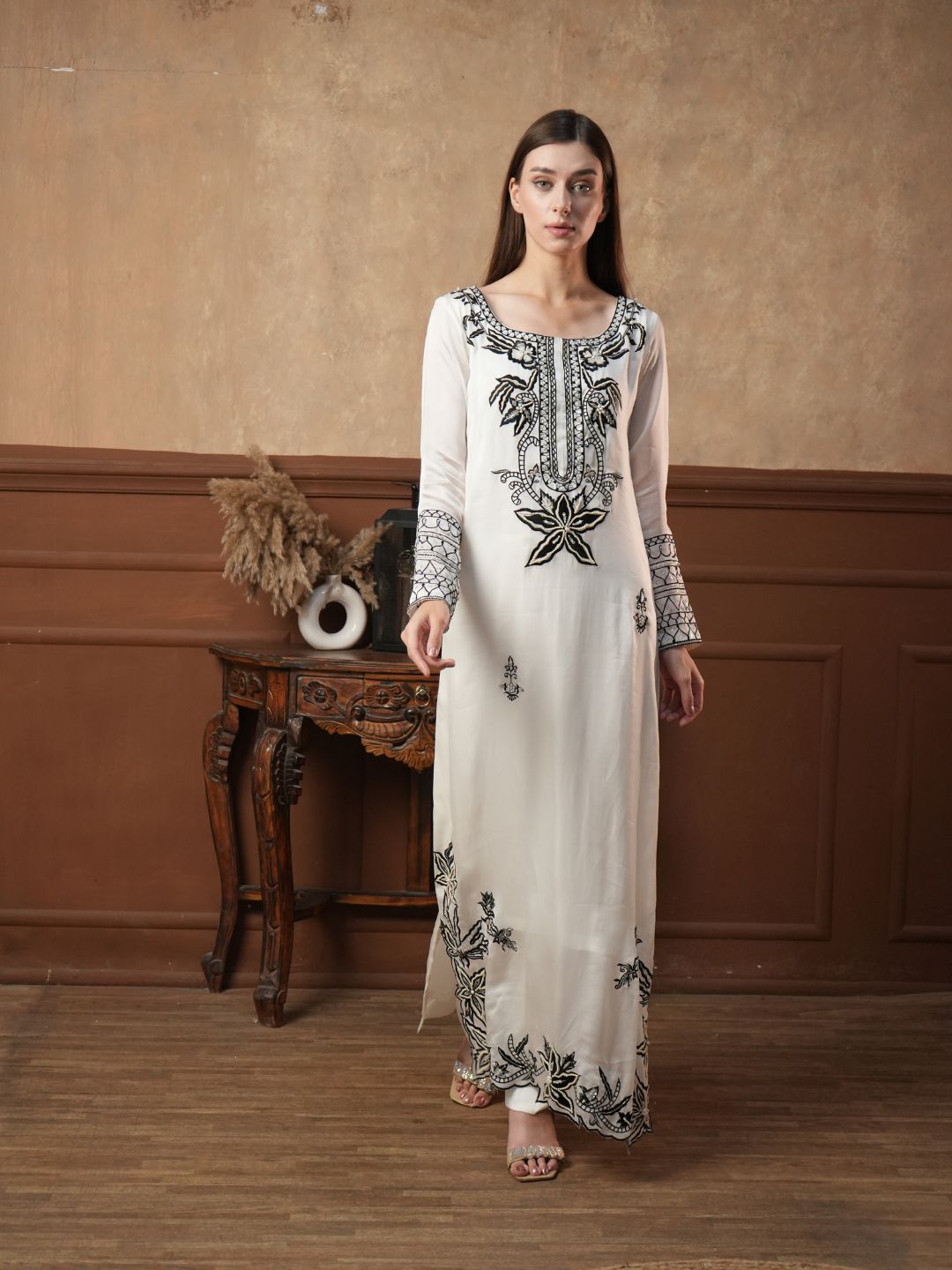 Shanzey Shaikh – Luxury Collection