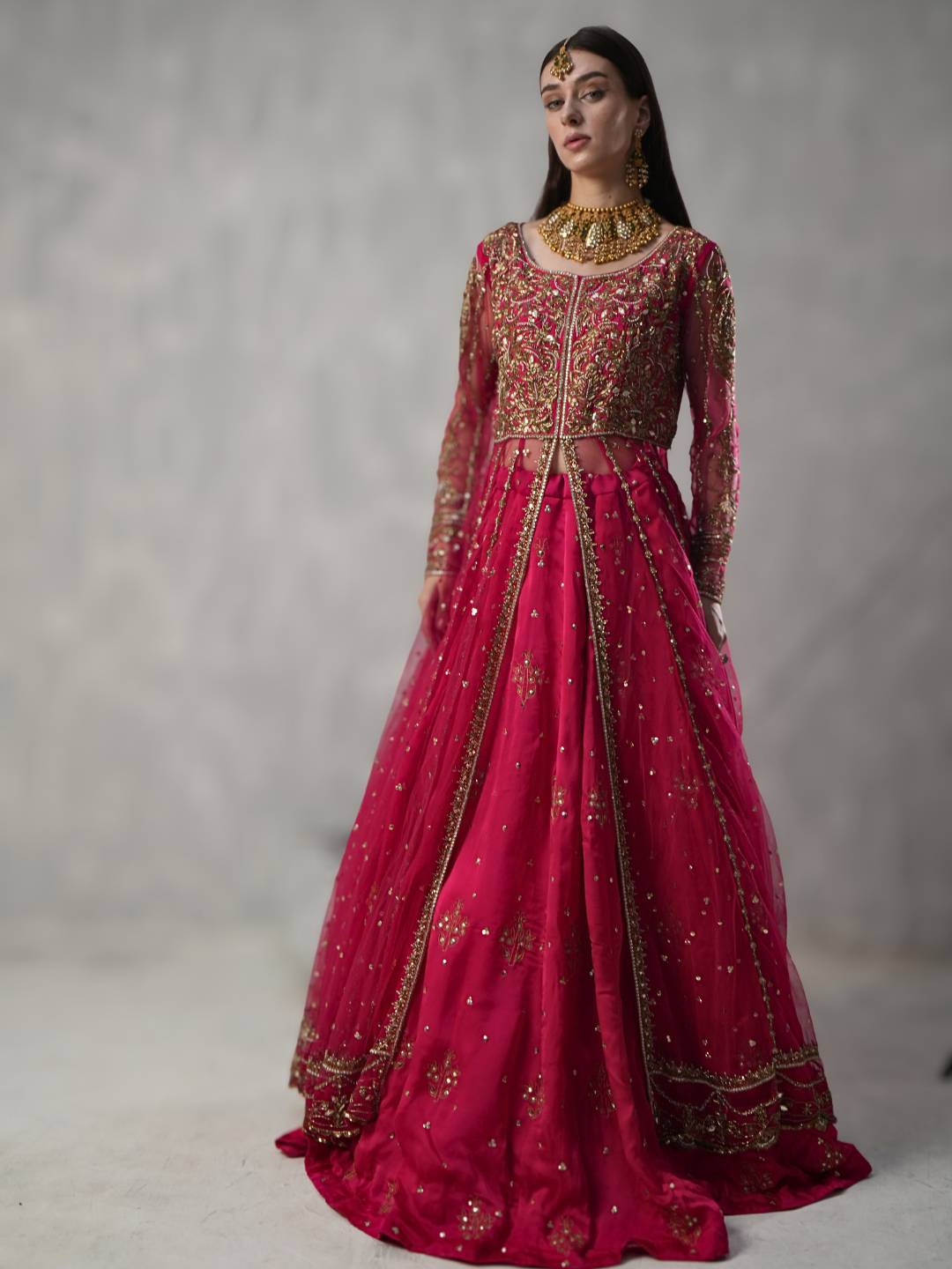 GUL-E-NARGIS