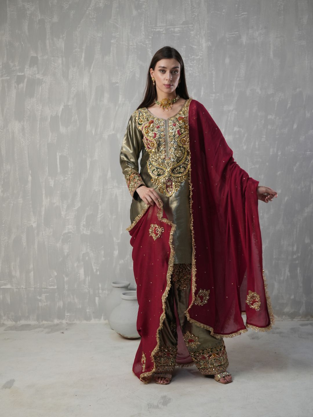 HUSN-Mughal Elegance